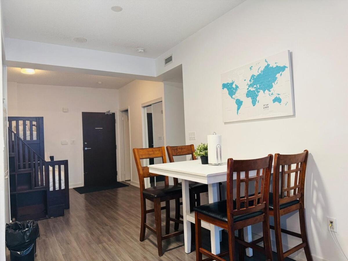 Kingbed & Bunkbed & Terrace Apartment Toronto Exterior photo