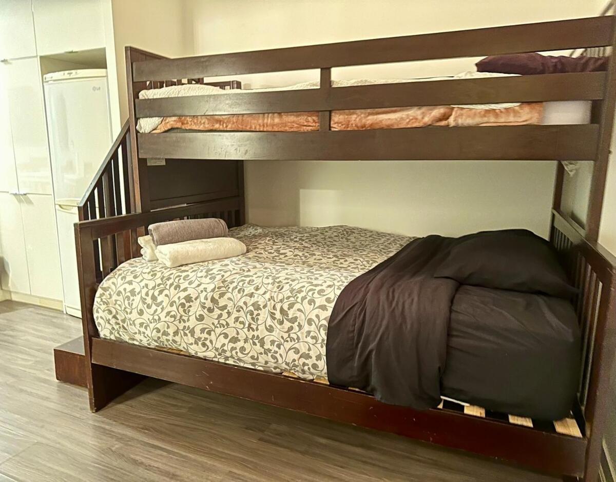Kingbed & Bunkbed & Terrace Apartment Toronto Exterior photo