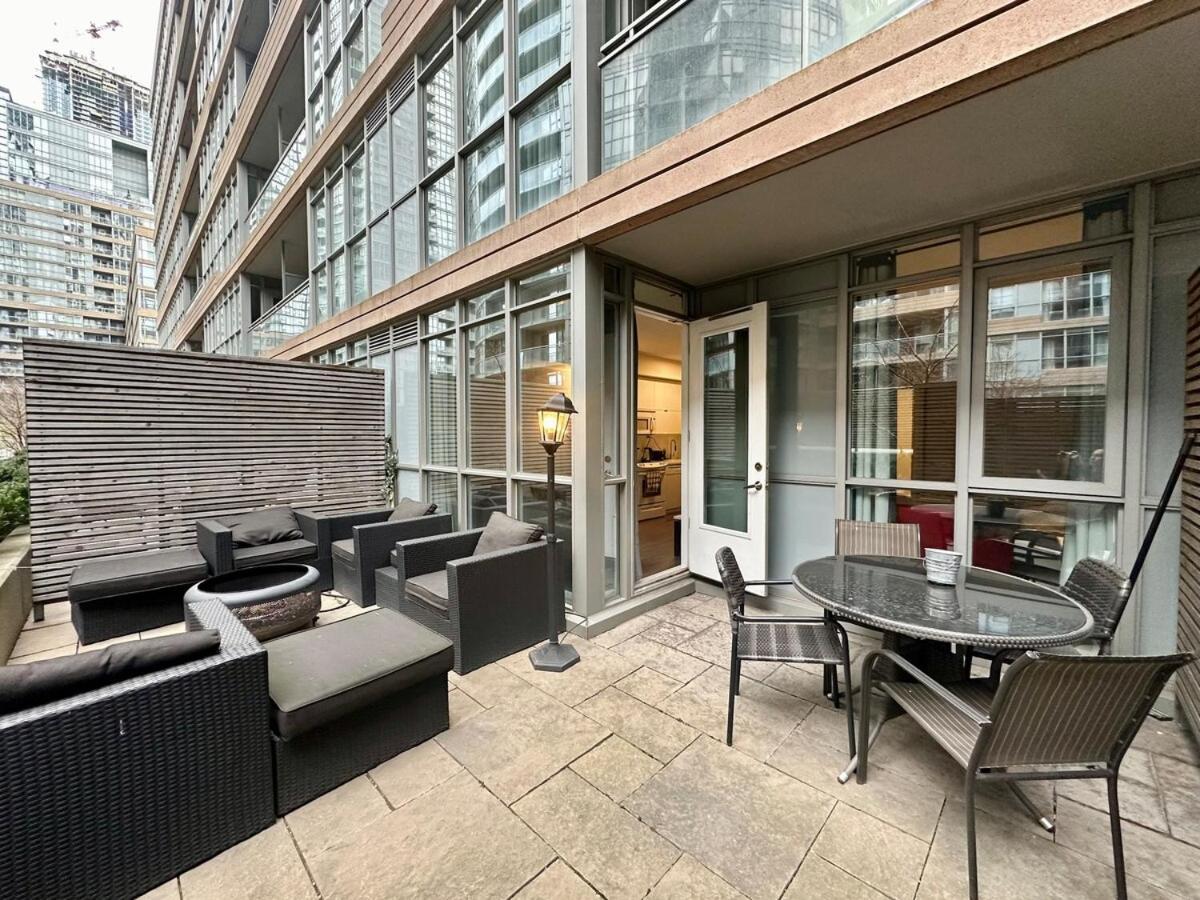 Kingbed & Bunkbed & Terrace Apartment Toronto Exterior photo