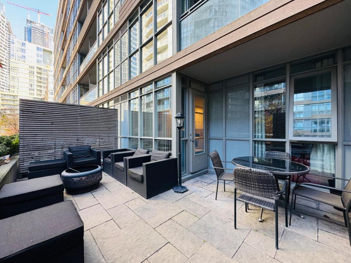 Kingbed & Bunkbed & Terrace Apartment Toronto Exterior photo
