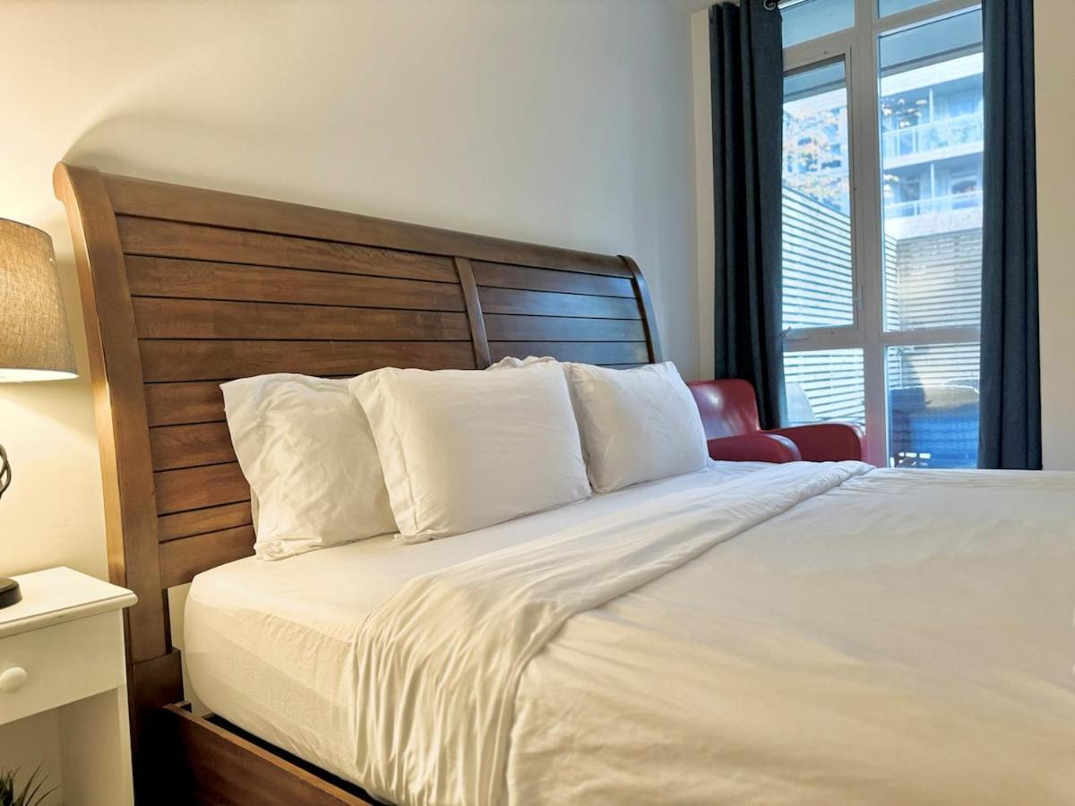 Kingbed & Bunkbed & Terrace Apartment Toronto Exterior photo