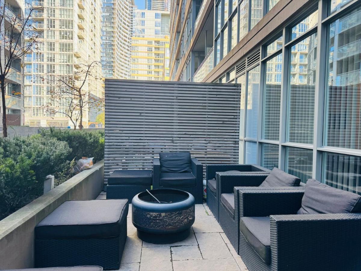 Kingbed & Bunkbed & Terrace Apartment Toronto Exterior photo